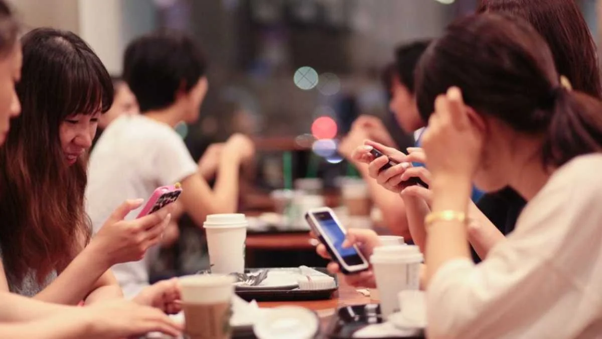 20+ Perfect Responses for When Someone Doesn’t Text You Back