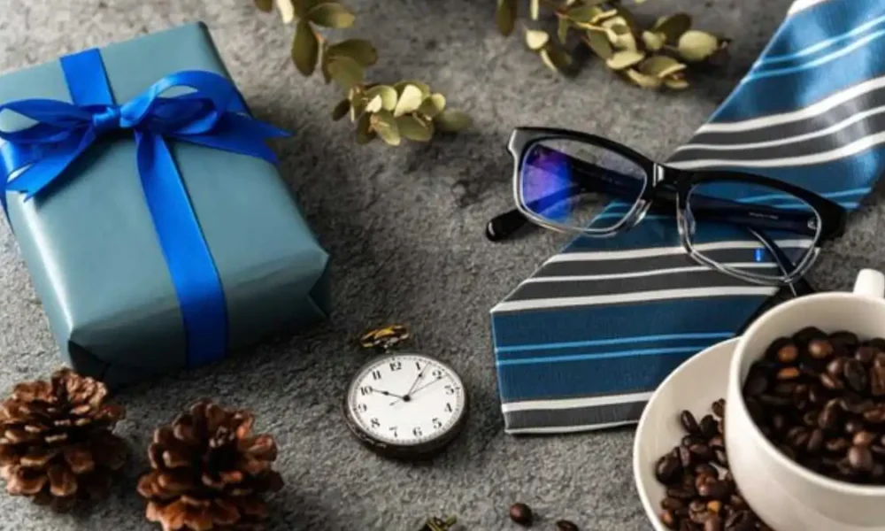 30+ Farewell Gift Ideas for Boss: Thoughtful Presents to Show Appreciation